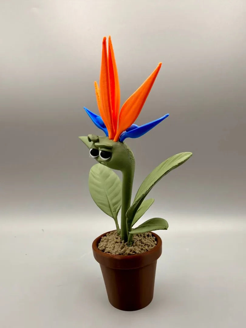 Grumpy Bird of Paradise sculpture, three-quarter view