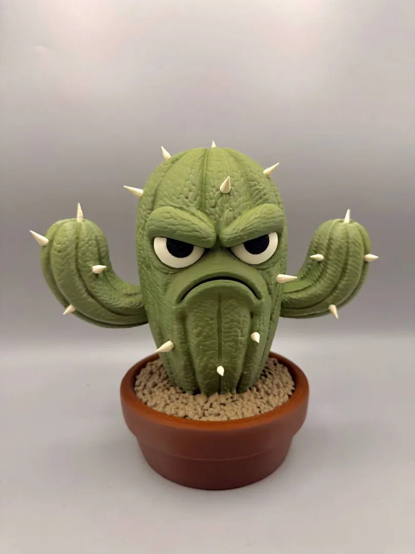 Grumpy Kaktus sculpture, front view