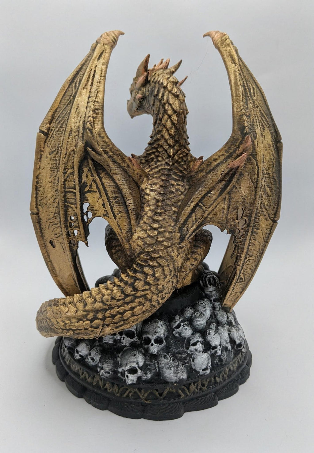 Necro Dragon – Skull Throne, back view