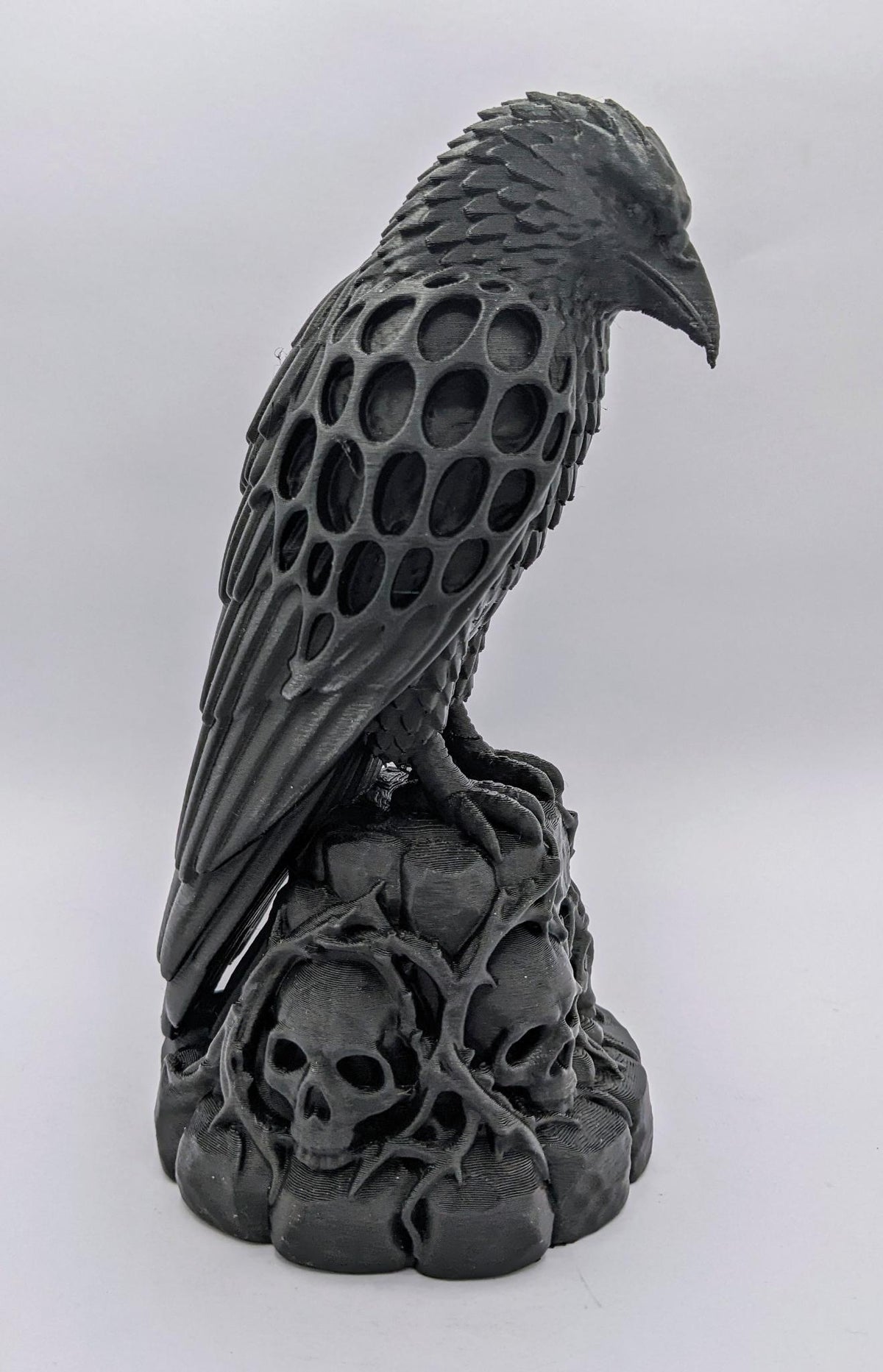Necro Raven – Skull Perch, black finish, right view