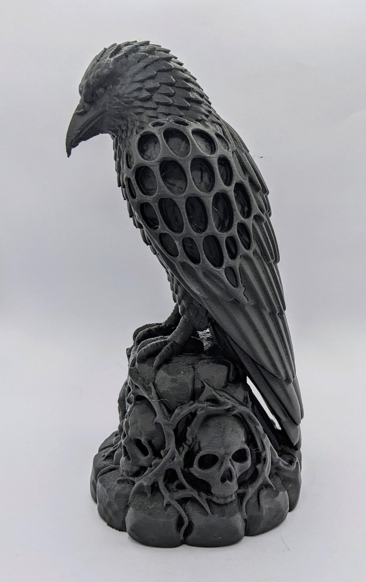 Necro Raven – Skull Perch, black finish, left view