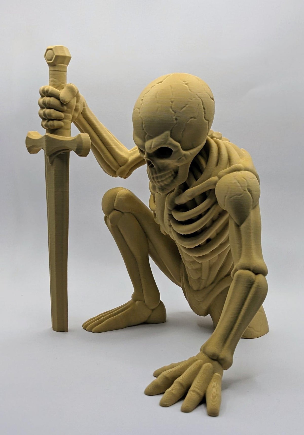 The Undead Executioner – Greatsword Skeleton, left view