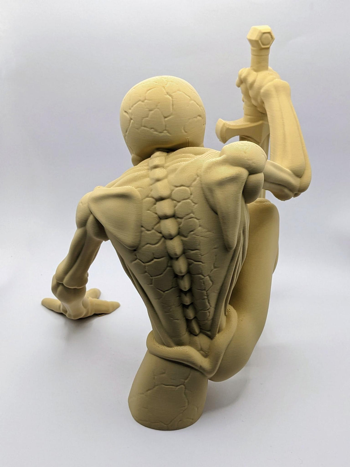 The Undead Executioner – Greatsword Skeleton, back view