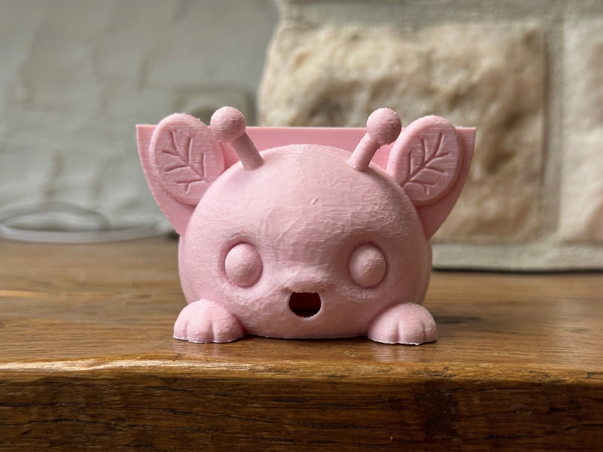 Buzzy the Bee Sponge Holder
